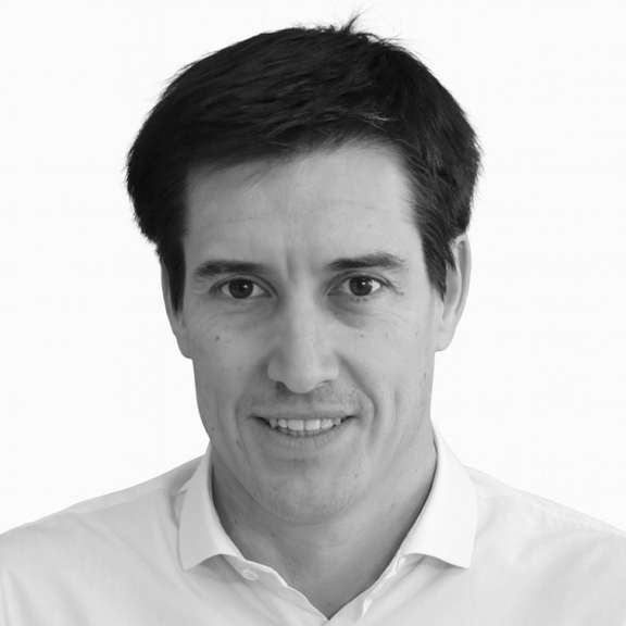 Portrait of Gonzalo Catalá, General Manager of Optima Drilling.